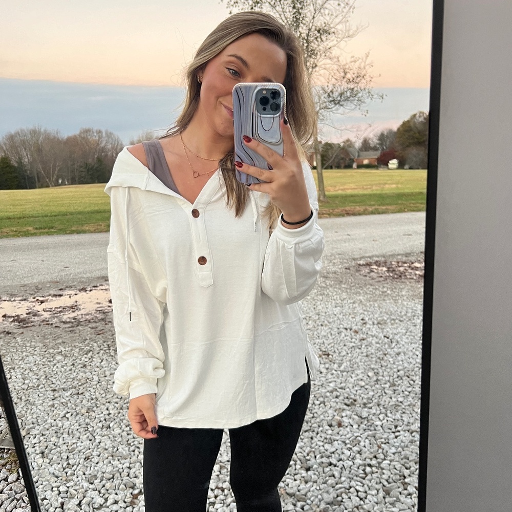 Ruthie Hooded Pullover